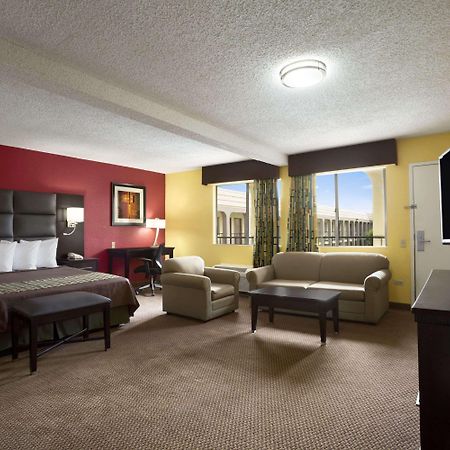 Days Inn By Wyndham Dallas Irving Zewnętrze zdjęcie